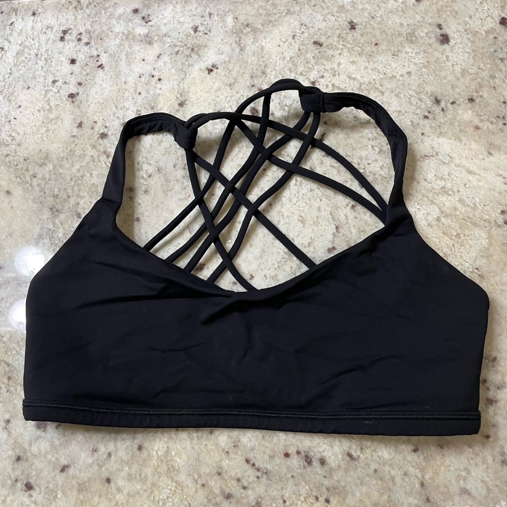Lululemon sports bra